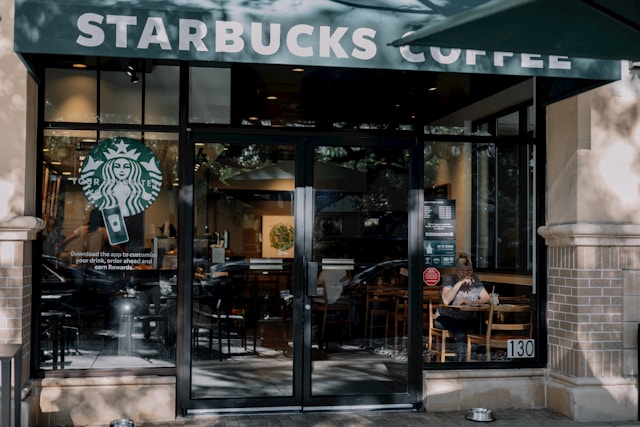 Merek Kopi Asal Tiongkok yang Bikin Starbucks Ketar-Ketir